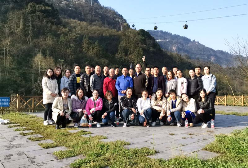 春风十里 三乐有你丨三乐集团2019皖南之旅——游走新安江，登高齐云山